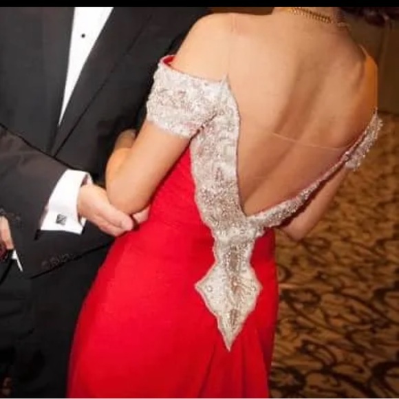 Tarik Ediz Size 0 - Picture 9 of 10